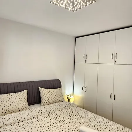 Apartman Beach Makarska * מאקרסקה